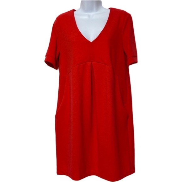 Superfoxx Nordstrom Shift Red V Neck dress Short Cap Sleeve  Pockets size small - Picture 1 of 3